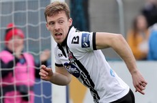 Dundalk capitalise on early Limerick red card to move back into second