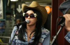 Miley Cyrus and Jimmy Fallon busked in disguise at a subway station to surprise commuters