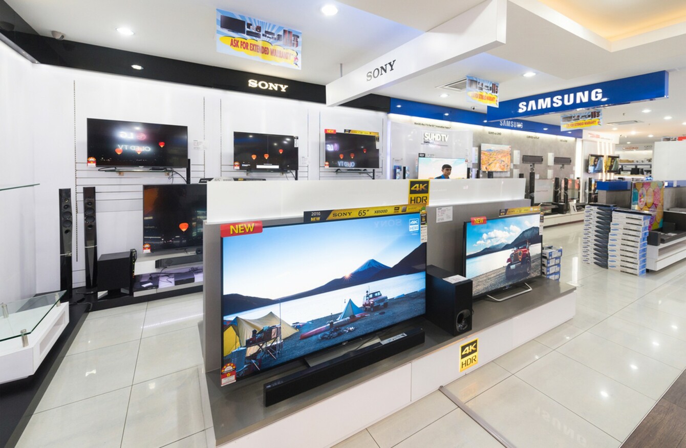 Thieves steal 50 TVs from Dublin shopping centre · TheJournal.ie