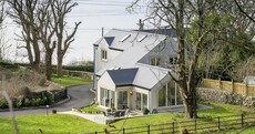 This ultra-modern Sligo retreat looks out onto a seal sanctuary