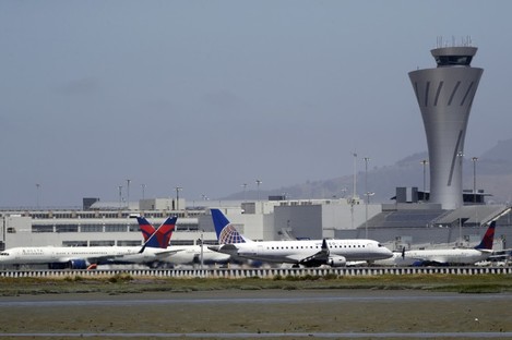Planes departing at San Francisco International