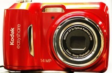 Kodak to save millions by phasing out digital cameras