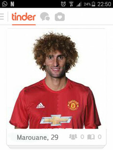 Man United in discussions with Tinder over £12m-a-year sleeve sponsorship