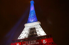 Man with knife arrested at Eiffel Tower