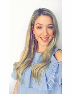 What's in my makeup bag? Amy Mulvaney