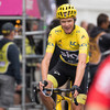 Chris Froome extends Vuelta lead as Nicolas Roche falls further behind