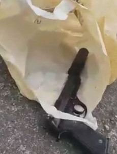 Gun and silencer 'found in plastic bag at side of road' following foiled gangland hit in Dublin