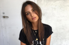 Emily Ratajkowski is raging at Aer Lingus on social media for losing her bags