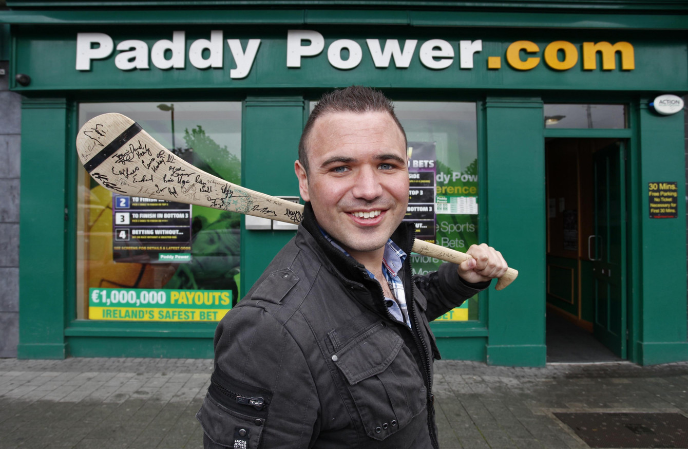 paddy power love hate betting lines