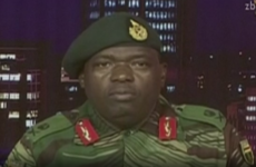 Zimbabwe crisis: Mugabe 'under house arrest' after army seizes control