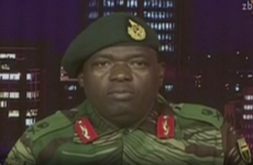Zimbabwe crisis: Mugabe 'under house arrest' after army seizes control