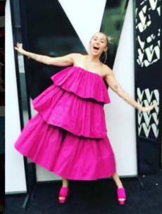 Miley Cyrus wore an unusual dress when she appeared on The Voice and Twitter went in