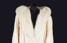 Maureen O’Hara's fur coat and jewellery to go to auction this week