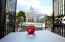 Government to start collecting €13 billion in Apple tax in the New Year