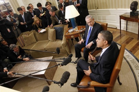 US President Barack Obama meets with Israeli Prime Minister Benjamin Netanyahu, Monday, March, 5, 2012, in the Oval Office of the White House in Washington