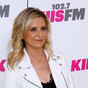 A woman accidentally texted Sarah Michelle Gellar after getting engaged and her reaction was adorable