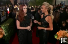 Debra Messing just called out E! for Catt Sadler's pay dispute, while being interviewed on the E! red carpet