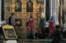 Russian punk rockers in jail for anti-Putin prayer