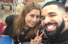 Drake went to a supermarket in Miami and spent €40,000 buying every single customer's shopping for them