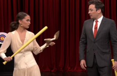Alicia Vikander teaches Jimmy Fallon how to play 'Irish Christmas Eve', and we're confused
