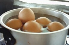 Christmas foods may be more expensive because of EU-wide egg shortage
