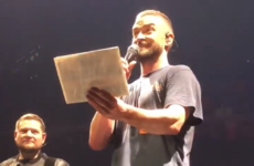 Justin Timberlake stopped his latest concert to help a fan announce her pregnancy