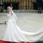 Flying wedding veils are the latest trend in China and they're as batshit as you'd think
