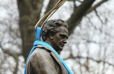Statue of gynaecologist who performed experiments on slaves removed from New York's Central Park