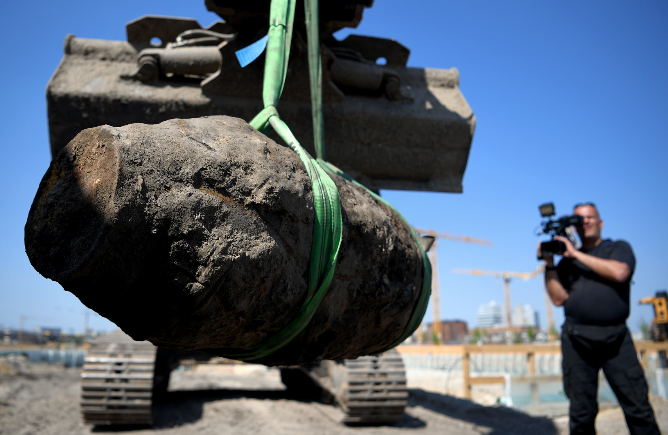 Pictures: Disposal Of Massive WWII Bomb Causes Mass Evacuation In Berlin