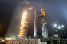 Nasa launches robot to take the temperature of Mars