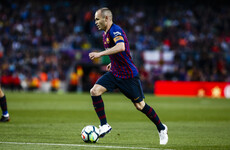 Stunner from Coutinho lights up Iniesta's Barca farewell match