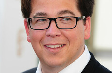 Michael McIntyre's car smashed with a hammer during moped robbery