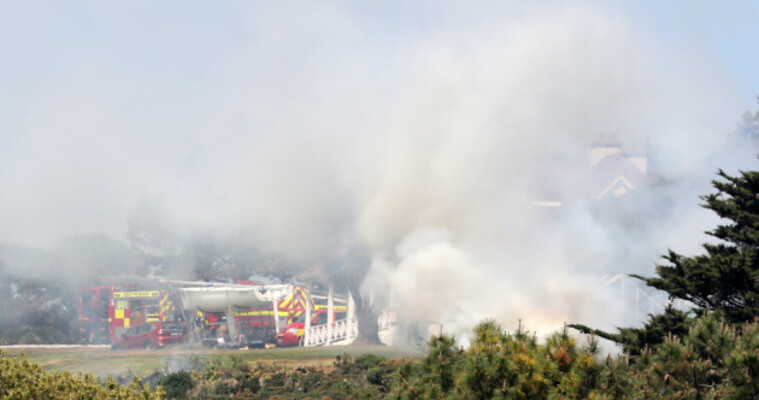 Photos: Dublin Fire Brigade battles gorse fire near Howth Head as hot ...