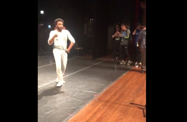 Donald Glover surprised a load of high school students at their ...