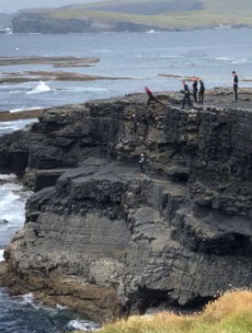 'Extremely dangerous': Warning after children seen 'tombstoning' from Co Clare cliffs