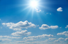 Rain and drizzle in days ahead but highs of 26 for the weekend