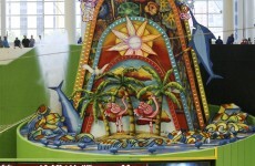 VIDEO: The Miami Marlins' incredible home run sculpture finally makes its debut
