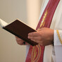 Woman with knife robs priest (86) in parochial house
