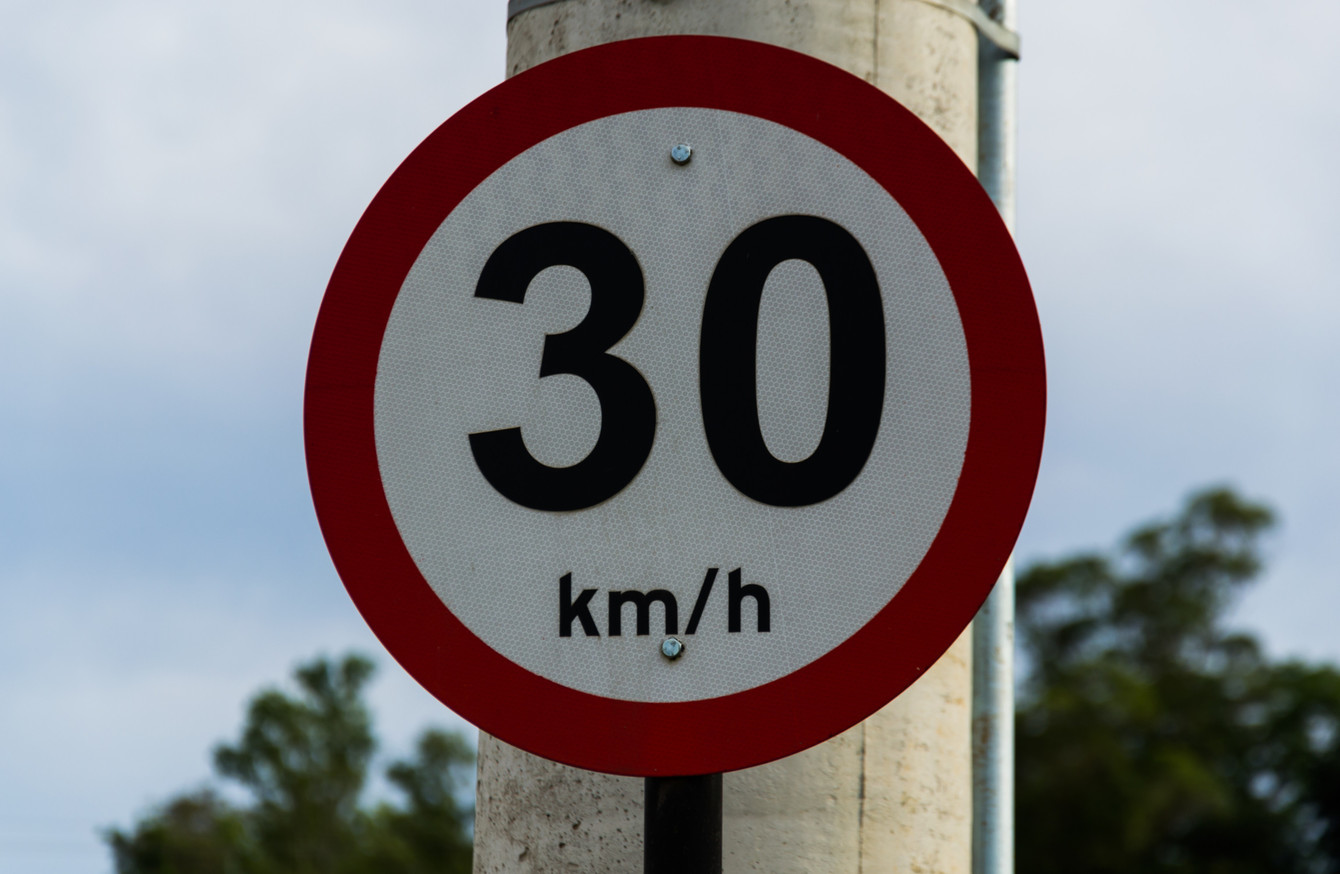 Ограничение скорости 30
