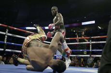 Unbeaten Crawford stops Benavidez with 18 seconds left to retain welterweight title