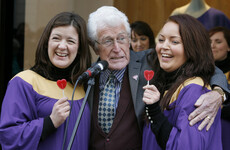 Showband singer Sonny Knowles has died aged 86