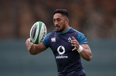 Schmidt strongly defends Bundee Aki's right to play for Ireland