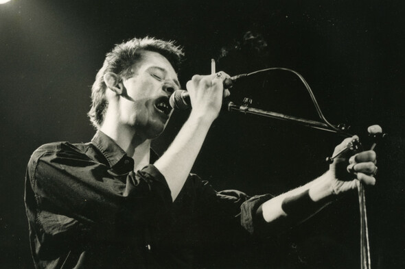 Pogues frontman and songwriter Shane MacGowan has died aged 65 - Vimarsana News