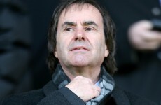 Hotel owner dismisses Chris de Burgh's "mysterious" cyber-rage