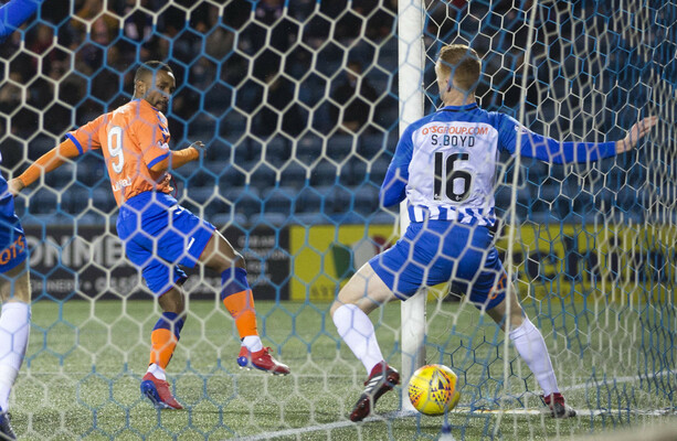 Jermain Defoe scores 12 minutes into debut as Rangers-bound player hurts future club