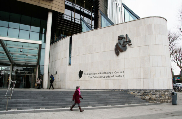 Suspended sentence for man who repeatedly sexually assaulted young girl ...