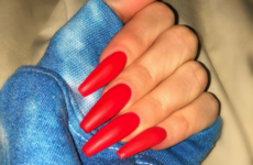 Khloé Kardashian wants you to know that manicures and motherhood can co-exist