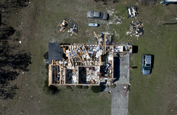 Fatal Alabama tornado: 7 members of one family and four children among ...
