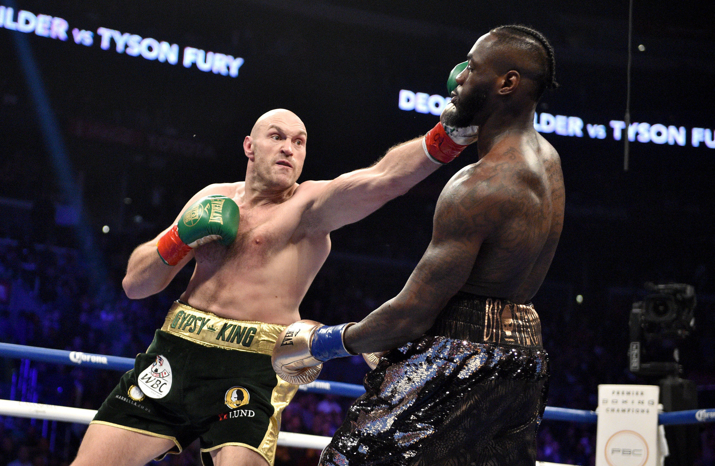 Tyson Fury Returning To The Ring To Face Undefeated Schwarz In June Las ...