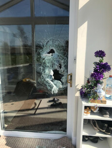 Masked gang attack cancer patient with hammer in front of his family during burglary